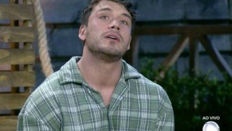 Lucas reclama de Hariany