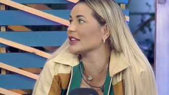 A Fazenda 14: Deolane comenta vida sexual de Bárbara
