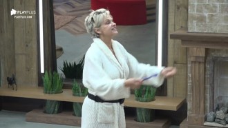 Andrea diz que só vai cuidar da lhama quando tiver vontade