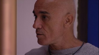 Ayrton conversa com Ana Clara e declara voto em Breno