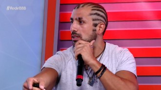Bate-papo BBB: Kaysar responde o está sentindo vontade de fazer: 'Comer sagu'