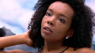 BBB20 - Thelma fica bêbada e diverte as meninas da casa
