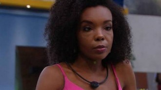 BBB20 - Thelma sobre os brothers: “Eles têm comentários machistas, homofóbicos”
