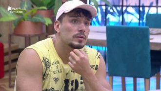 'Com uma namorada dessa, nem precisa de inimigo', diz Lucas