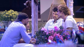 Diego diz: 'Se Deus quiser vamos ganhar o Líder amanhã'