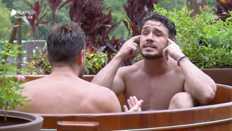 Discussão! Lucas acusa Guilherme de zoar com ele por usar rímel