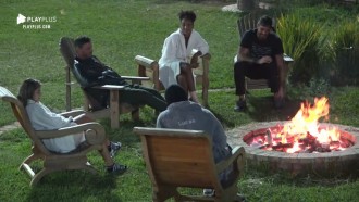 Em volta da fogueira, peões relembram início do reality