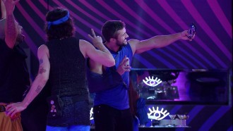 Arthur faz selfie com Fiuk, Sarah e Projota: 'Estamos lindos'