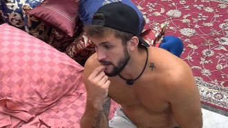 Arthur lamenta com Gilberto: 'Acho que eu cai no Paredão errado'