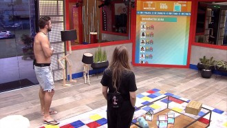 Arthur reage ao Queridômetro do BBB21: 'Estou melhor do que Gil'