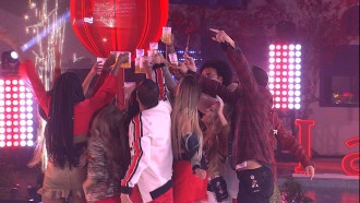 Brothers brindam durante Festa Amsterdam no BBB21