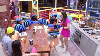 Brothers cantam músicas de Naiara Azevedo no BBB 22