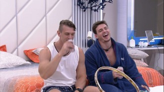 Brothers debocham de expressão de Domitila Barros no BBB 23
