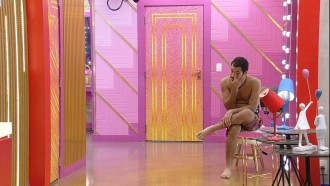 Brothers são acordados em dia de Eliminação no BBB21