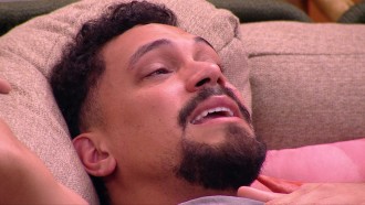 Brothers se emocionam em conversa sobre família no BBB 25