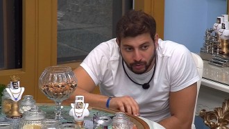 Caio opina sobre Projota no BBB21: 'Está batendo as asas alto'