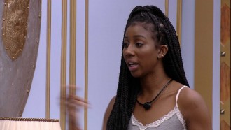 Camilla de Lucas fala sobre Pocah no jogo: 'Tem que despertar'