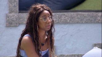 Camilla de Lucas se desculpa com Fiuk: 'Te deixei sem graça'