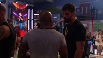 Cara de Sapato faz revelação a brothers no BBB 23
