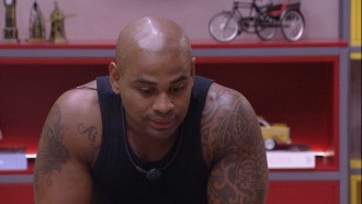 Cezar diz que Paula é VTzeira e quer lacrar no BBB 23