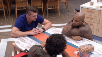 Cezar, do BBB 23, revela interesse em sister: 'Namorava fácil'