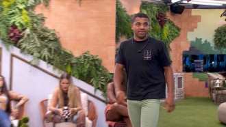 Davi, do BBB 24, recebe atenção e Leidy Elin comemora