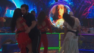 Davi e Matteus 'disputam' dança com Isabelle no BBB 24