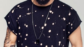 DENNIS comanda festa deste sábado (5) no BBB 25