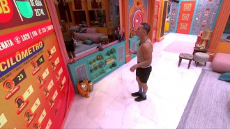 Diego Hypolito canta 'Alma Gêmea' para o Vacilômetro do BBB 25