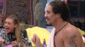 Eliezer combina 'beijo' com Eslovênia: 'Para dar audiência'