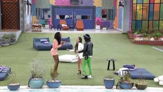 Finalistas do BBB21, Camilla de Lucas, Fiuk e Juliette comemoram