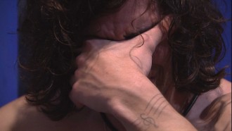 Fiuk chora em festa do BBB21 ao ouvir música 'Pai', de Fábio Júnior