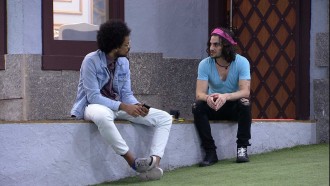 Fiuk reclama de Caio com João Luiz: 'Mete pilha'