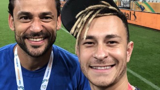 Fred celebra 8 anos de 'mudança de nome'