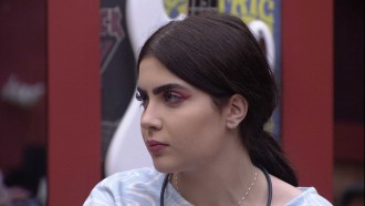 Jade consola Natália e afirma: 'Poderia ser pior'