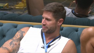 Jonas Sulzbach opina sobre Gabriela no BBB 26: 'Acho forçadinha'