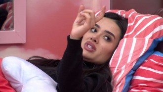 Jordana compara sisters do BBB 26 e analisa: 'Falta maturidade'