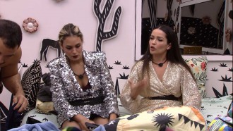 Juliette brinca com Sarah no BBB21: 'Somos uma dupla sertaneja'