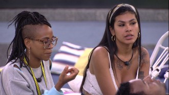 Karol Conká fala sobre sister: 'Eu tento falar e ela se esquiva'