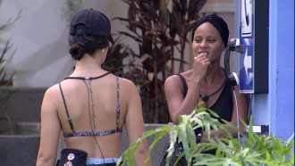 Larissa comenta sobre o Queridômetro com Aline Wirley