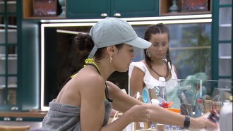 Larissa reflete sobre votação aberta: 'Estratégia'