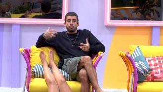 Maria fala para Pedro Scooby: 'quero que você se posicione mais'