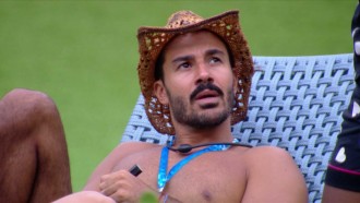 Mateus opina sobre Renata no BBB 25: 'Não se posiciona nunca'