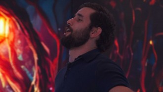 Matteus se empolga com canção no BBB 24: 'Essa é para vocês'