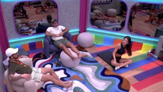 Na reta final, brothers relembram brigas por comida no BBB 25
