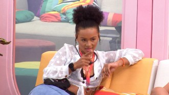 Natália confessa para sisters: 'Sou durona, mas sou trouxa'