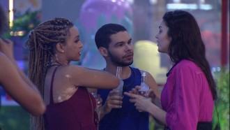 Natália diz para Eslovênia: 'Não consigo ser falsa'