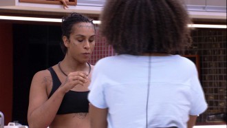 No BBB 22, brothers organizam as compras do Grupo Xepa