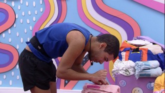 No BBB 22, Vinícius se assusta com mala de Lucas