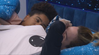 No BBB 26, Ana Paula Renault chora ao falar sobre seu pai